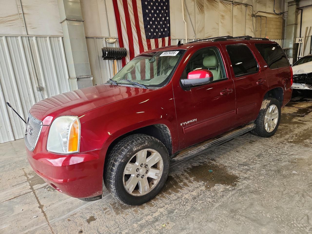2010 GMC Yukon SLT, VIN 1GKUKCE06AR124488 — Мелкие вмятины и царапины