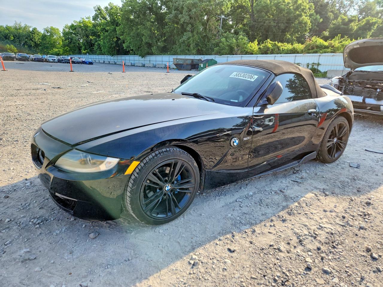 2007 BMW Z4 3.0i, VIN 4USBU33597LW71739 — Front end