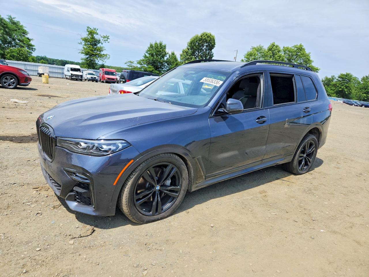 2019 BMW X7 xDrive50i, VIN 5UXCX4C55KLS36389 — Vandalism