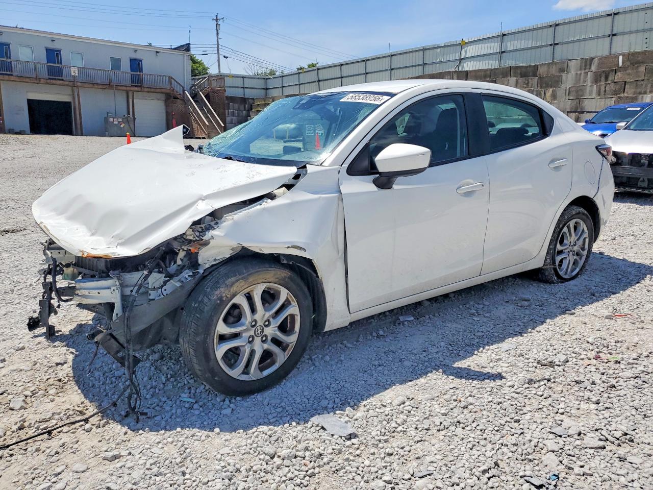 2016 Scion iA, VIN 3MYDLBZV7GY119975 — Front end