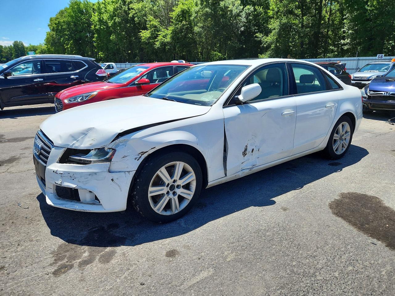 2010 Audi A4 Premium, VIN WAUBFAFL2AN055629 — Front end