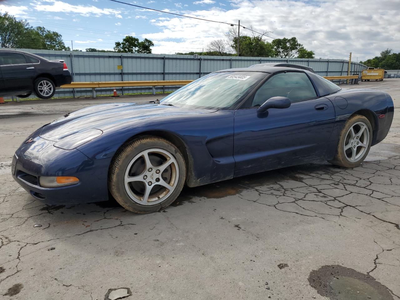 2000 Chevrolet Corvette, VIN 1G1YY22G3Y5117970 — Front end