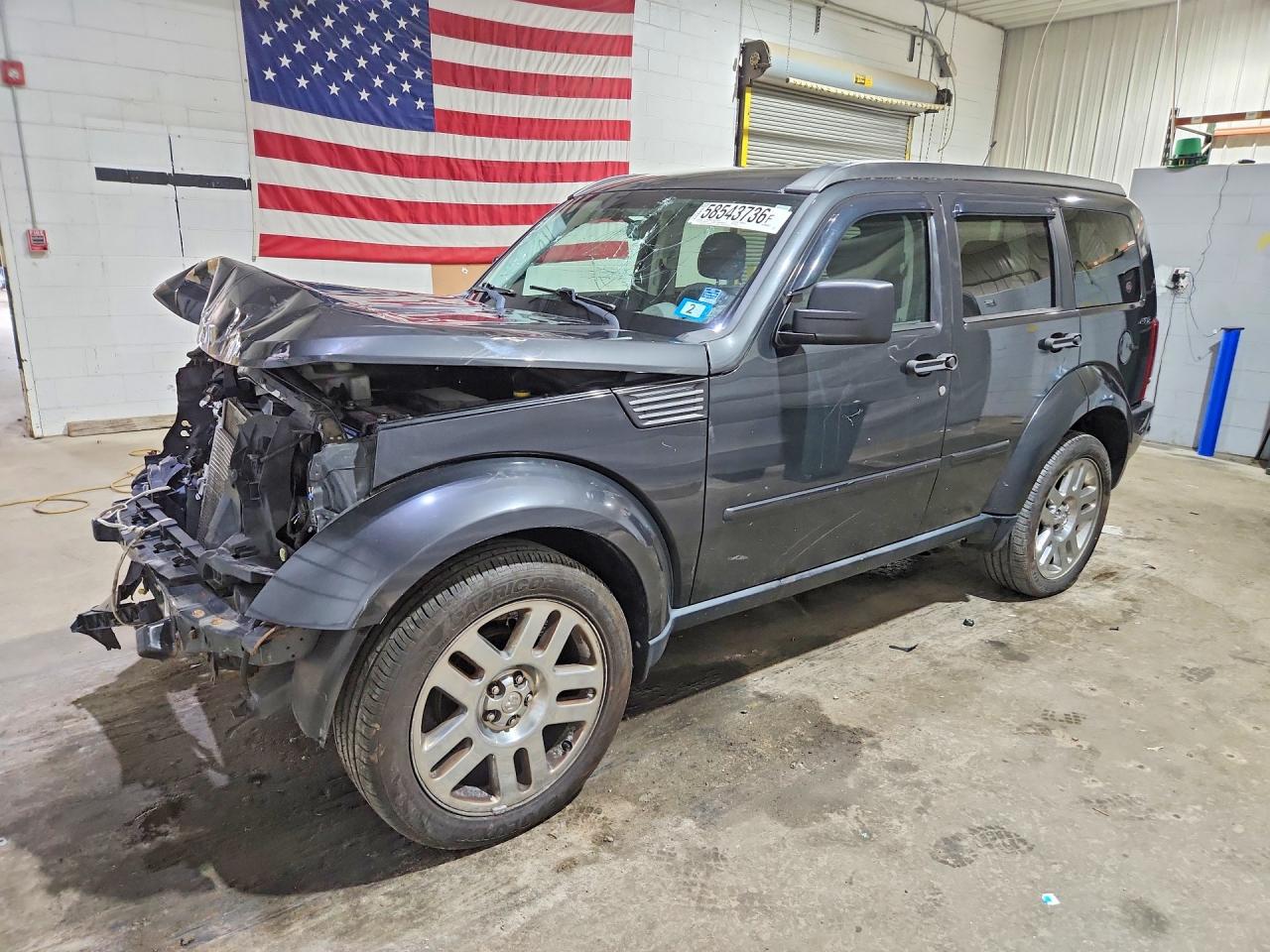 2010 Dodge Nitro SE, VIN 1D4PU2GK8AW146122 — Перед