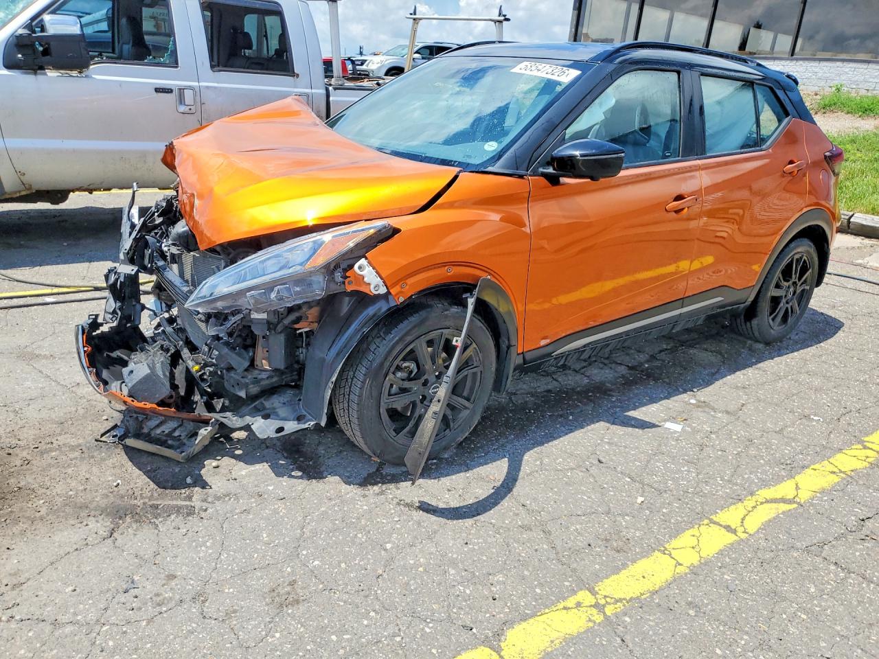2022 Nissan Kicks SR, VIN 3N1CP5DV9NL481987 — Front end