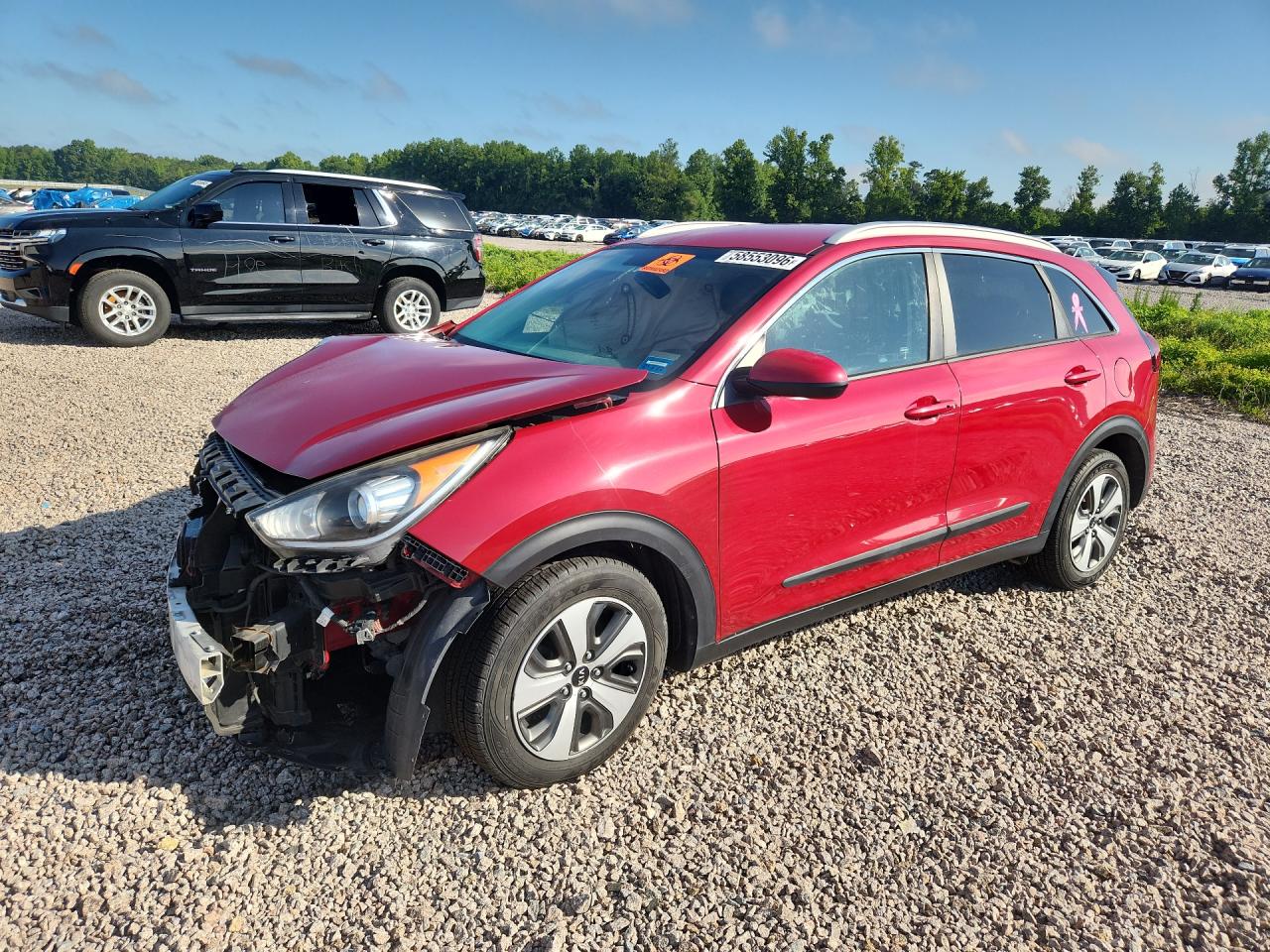 2018 Kia Niro LX, VIN KNDCB3LC7J5110076 — Front end