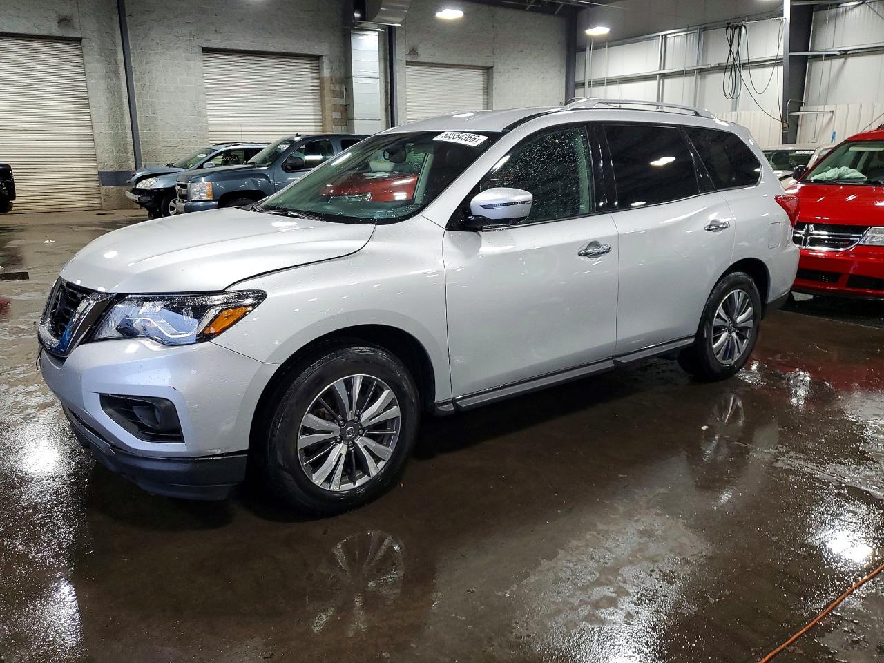 2019 Nissan Pathfinder SL, VIN 5N1DR2MM6KC613690 — Front end