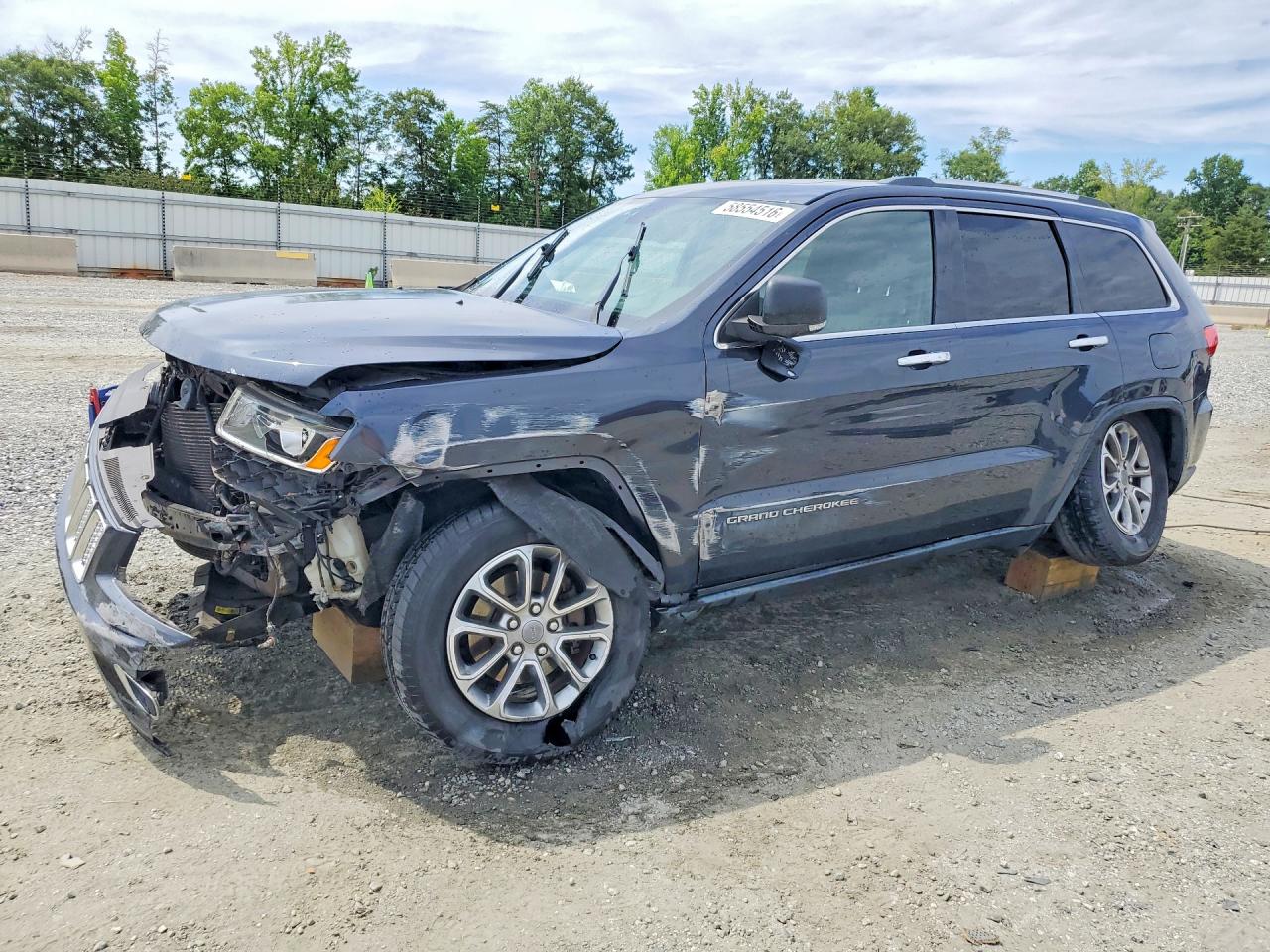 2014 Jeep Grand Cherokee Limited, VIN 1C4RJFBG3EC463287 — Undercarriage
