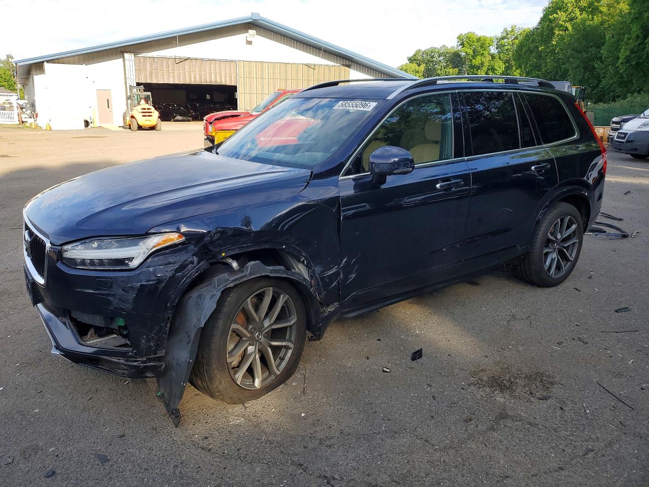 2017 Volvo XC90 Momentum, VIN YV4A22PK6H1131051 — Undercarriage