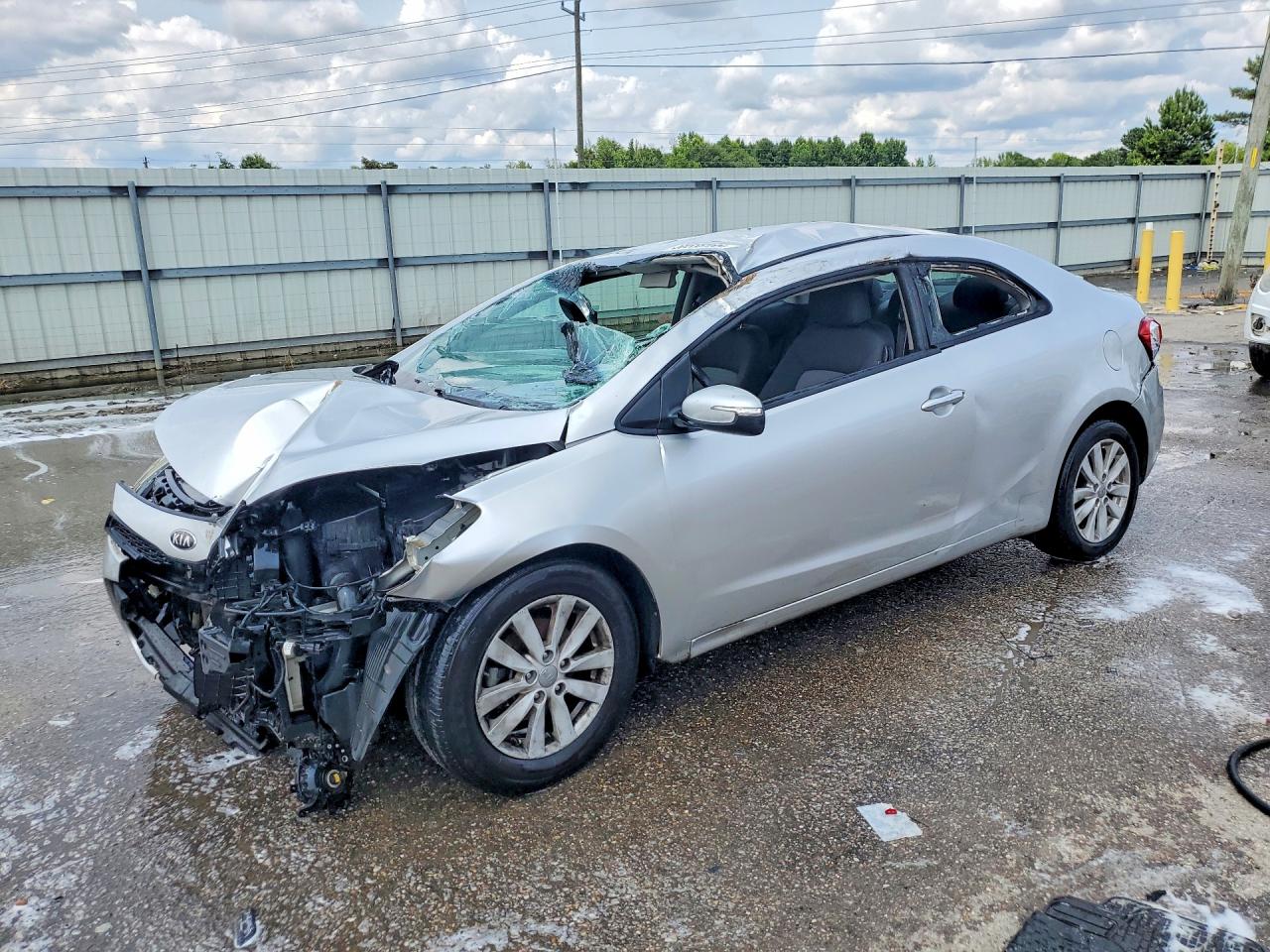 2014 Kia Forte EX, VIN KNAFX6A86E5195378 — Front end