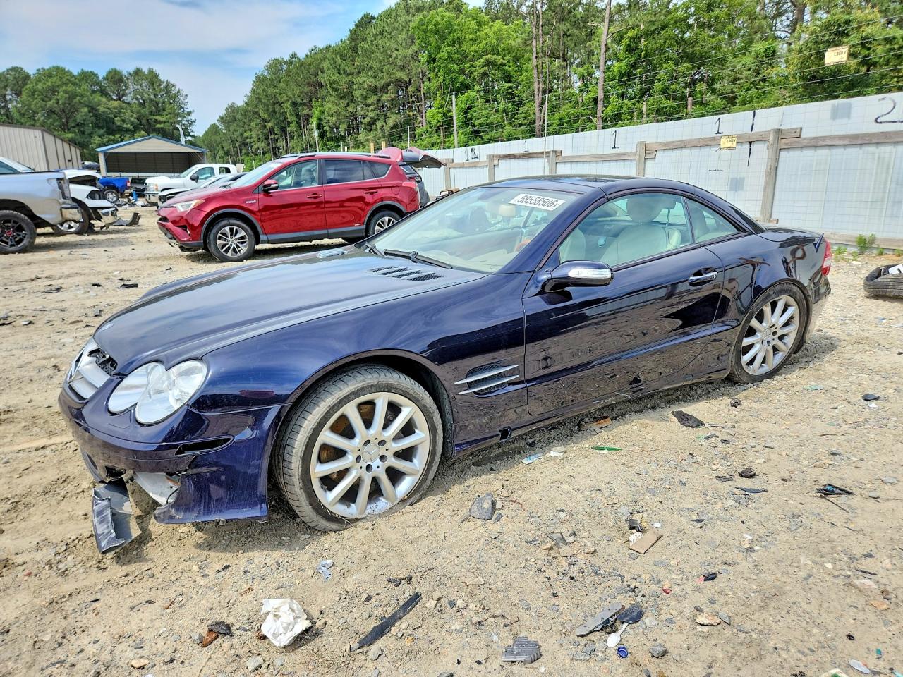 2007 Mercedes-Benz SL 550, VIN WDBSK71F07F125956 — Front end