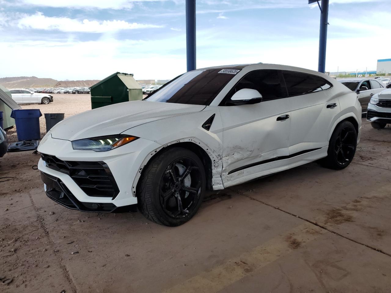 2020 Lamborghini Urus, VIN ZPBUA1ZL6LLA09928 — Side
