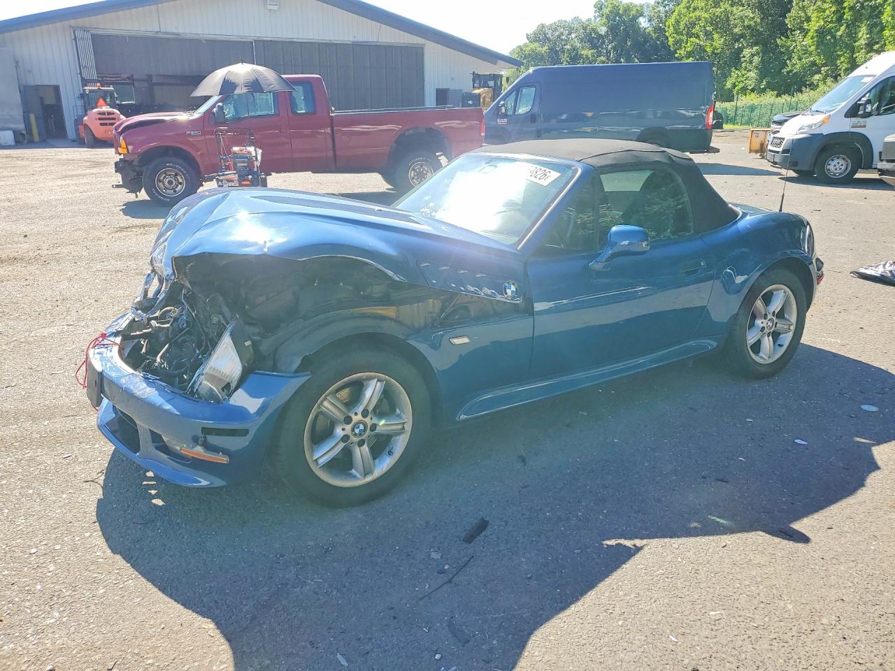 2002 BMW Z3 2.5, VIN 4USCN33472LK51494 — Перед