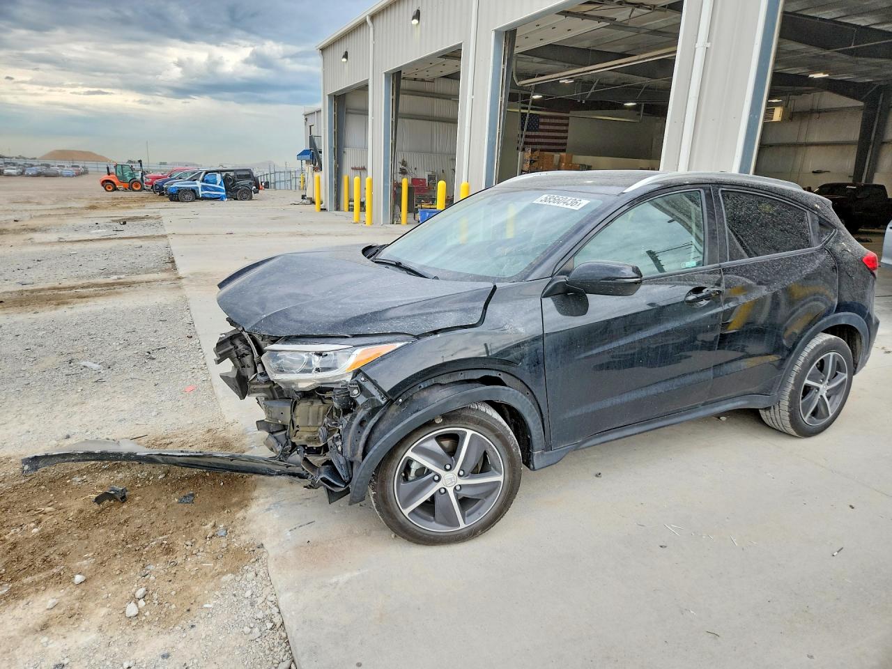 2021 Honda HR-V EX, VIN 3CZRU6H58MM700456 — Перед