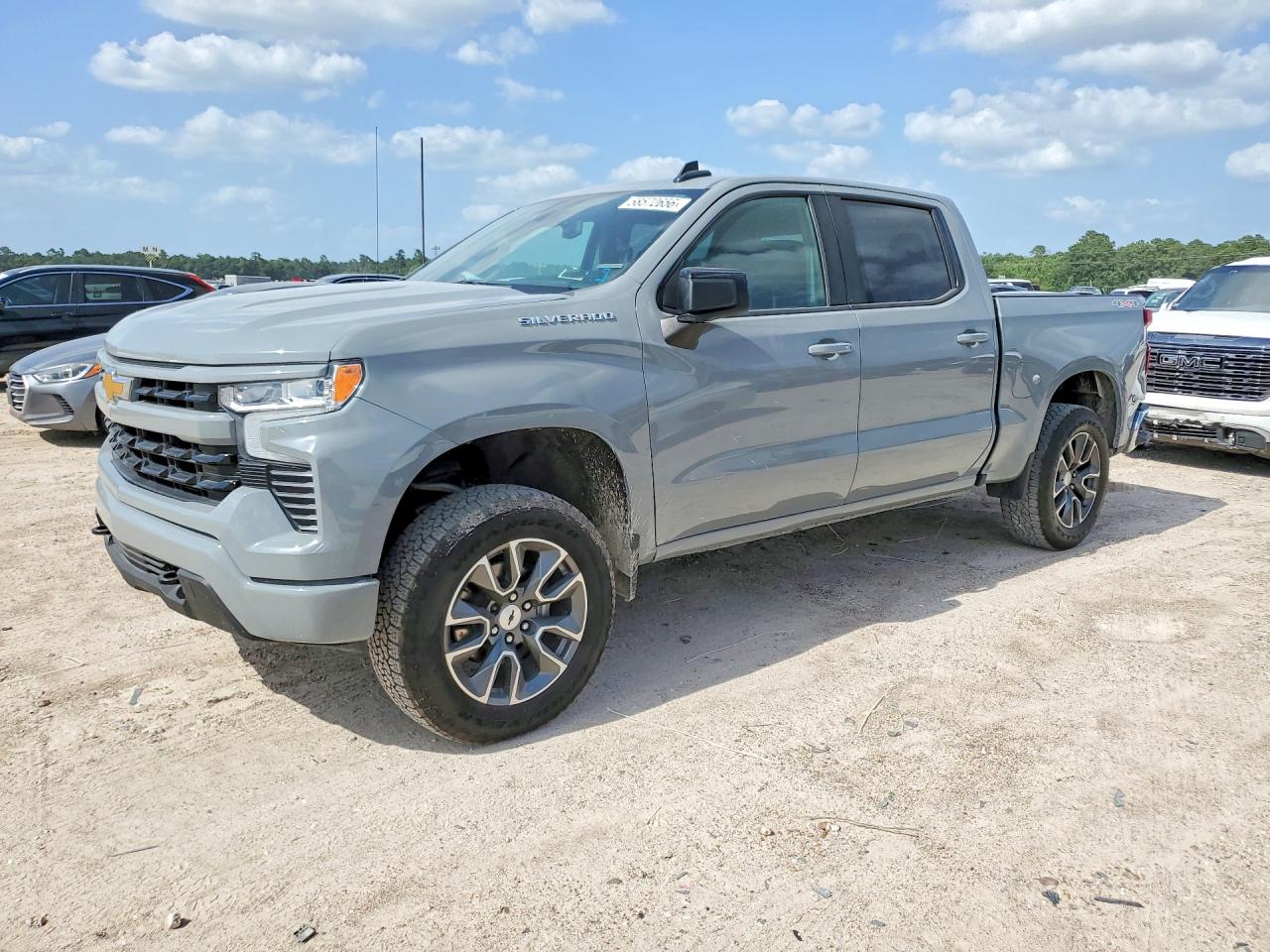 2024 Chevrolet Silverado 1500 LT, VIN 1GCPDKEKXRZ267468 — Auction photo