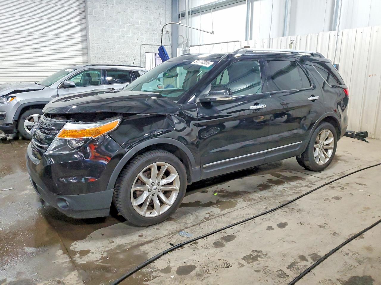 2012 Ford Explorer Limited, VIN 1FMHK8F8XCGA08798 — Front end