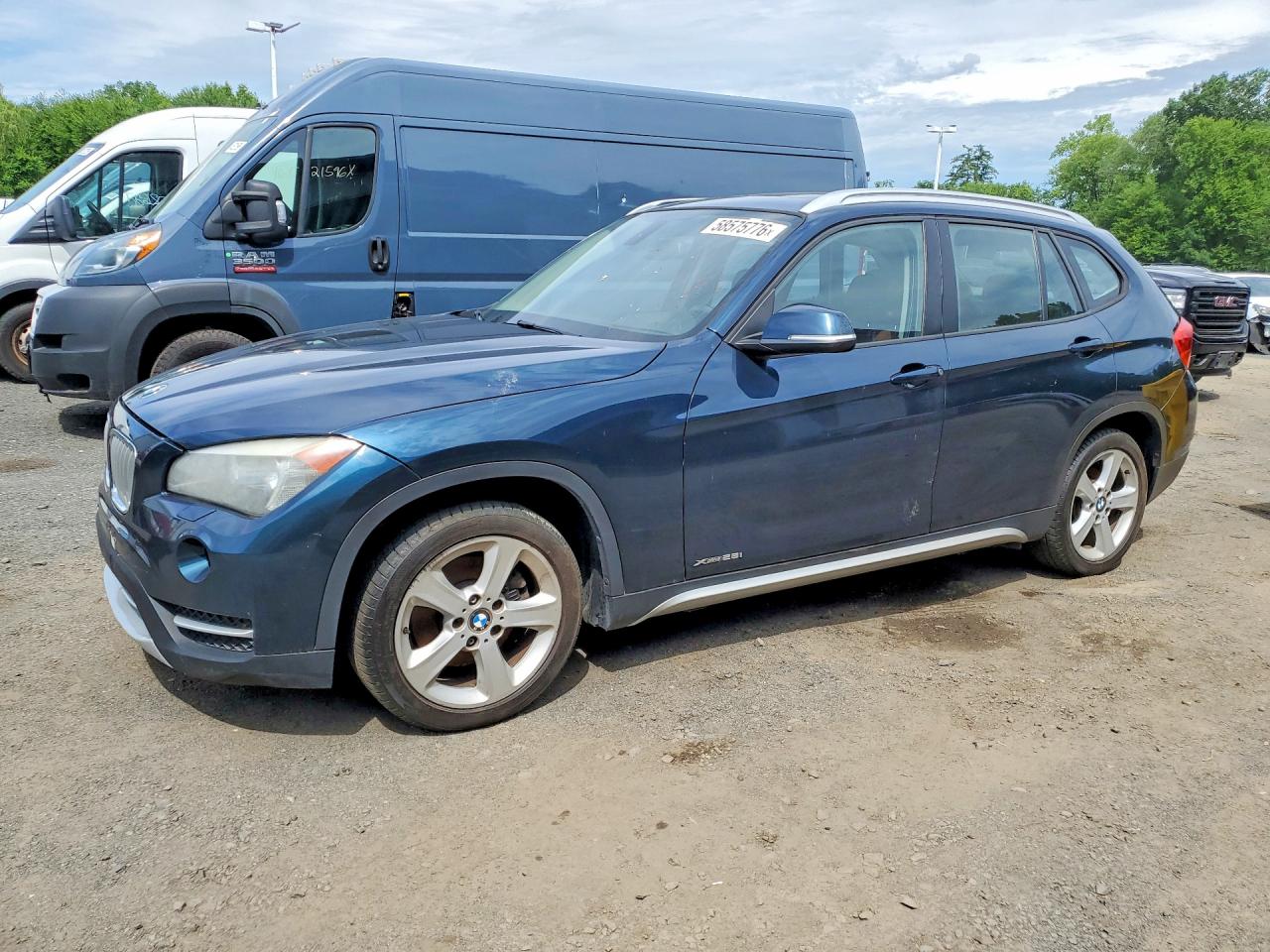 2013 BMW X1 xDrive28i, VIN WBAVL1C57DVR87387 — Крыша
