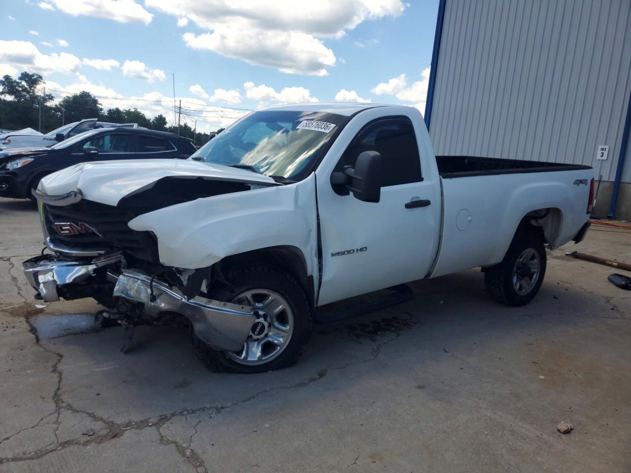 2010 GMC Sierra 2500HD Work Truck, VIN 1GT3KZBG2AF110181 — Front end