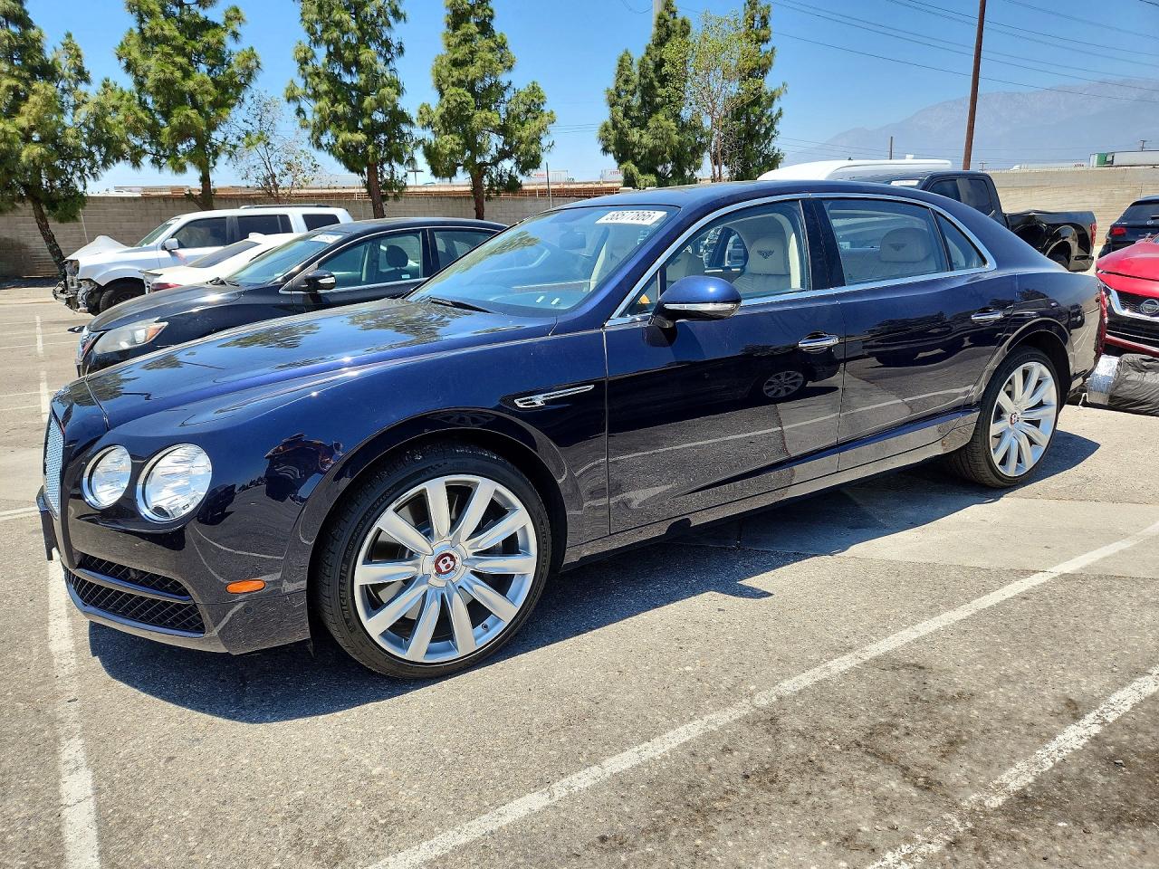 2016 Bentley Flying Spur V8, VIN SCBET9ZA0G8053146 — Rear end