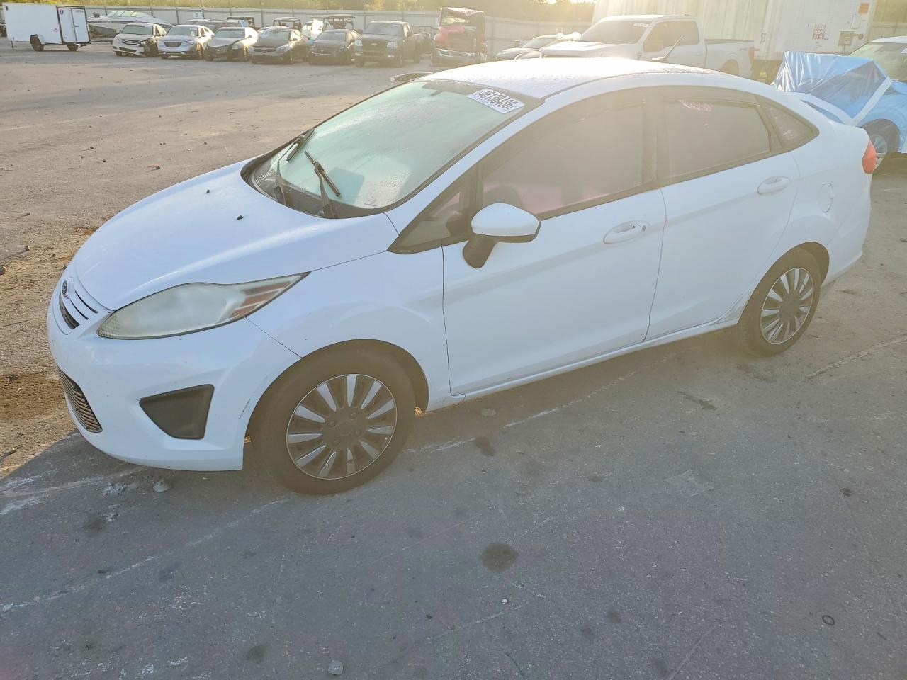 2011 Ford Fiesta S, VIN 3FADP4AJ0BM174779 — Front end
