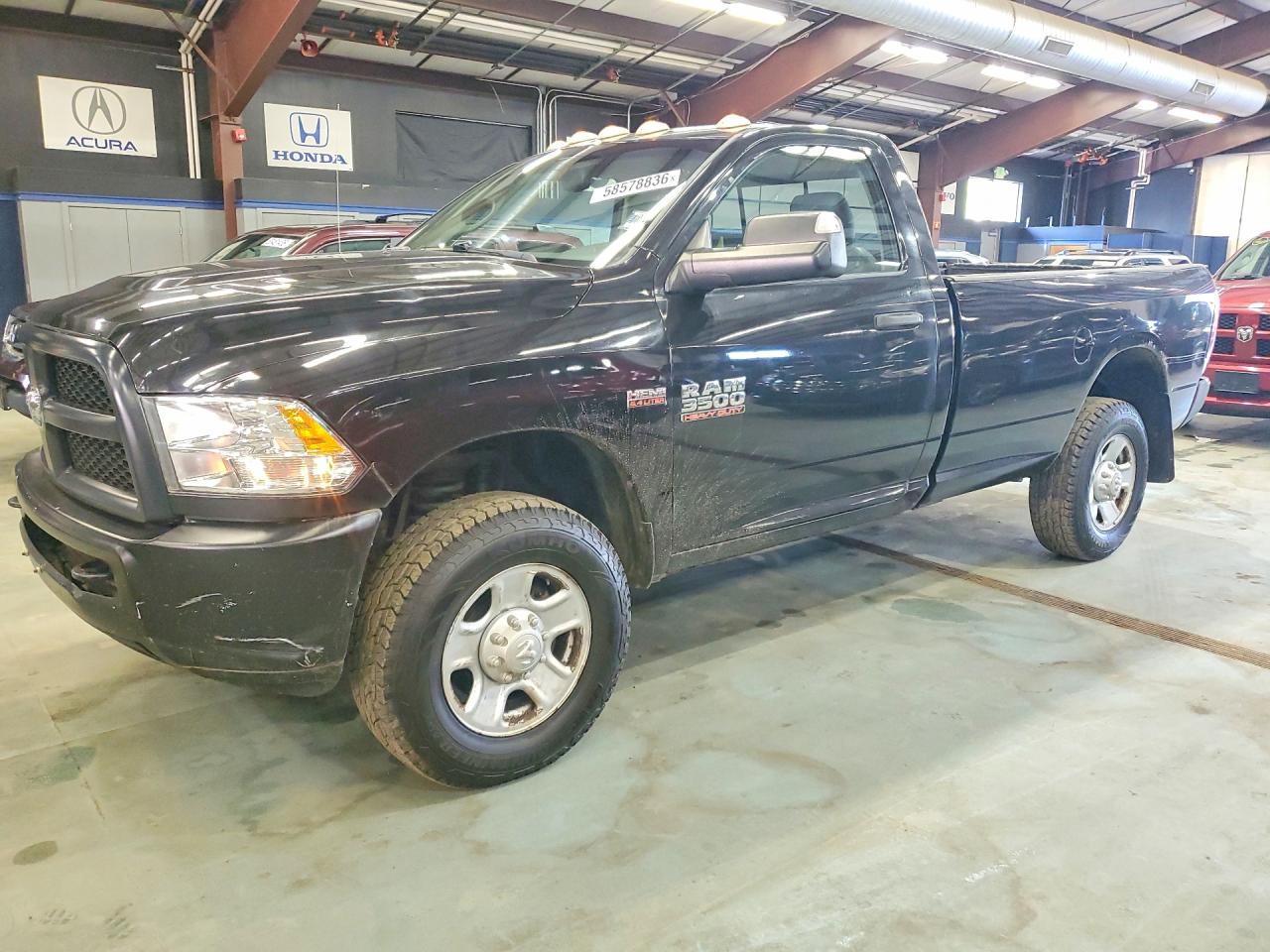 2016 Ram 3500 Tradesman, VIN 3C63R3AJXGG143773 — Front end