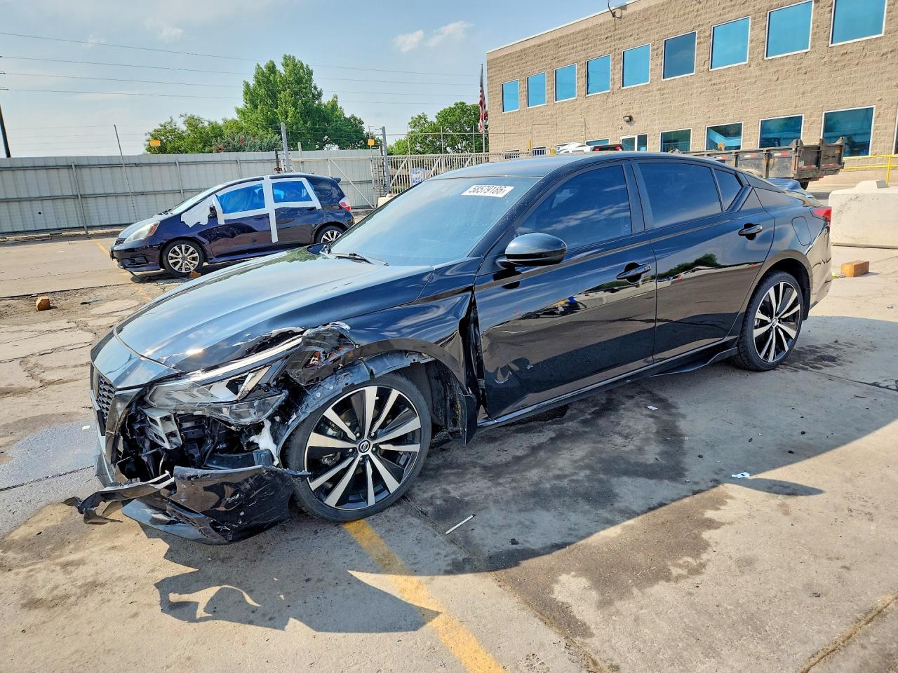 2022 Nissan Altima SR, VIN 1N4BL4CW6NN342687 — Front end