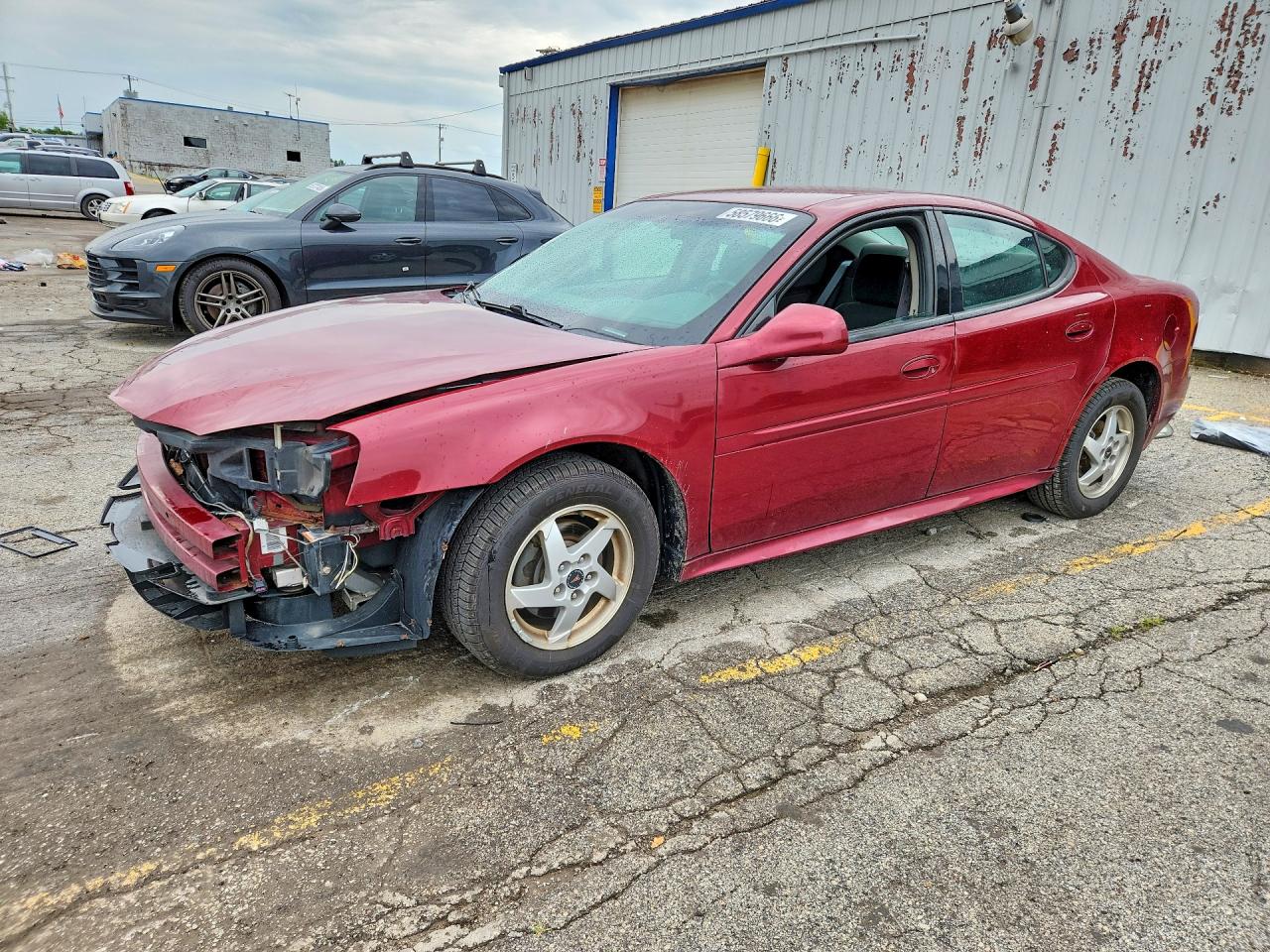 2004 Pontiac Grand Prix GT2, VIN 2G2WS542041361563 — Front end