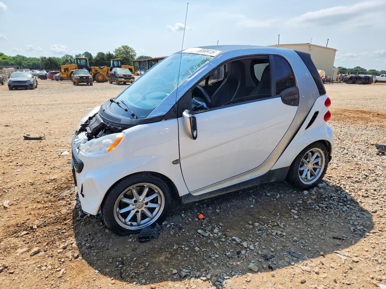2014 Smart fortwo Passion, VIN WMEEJ3BAXEK734166 — Front end