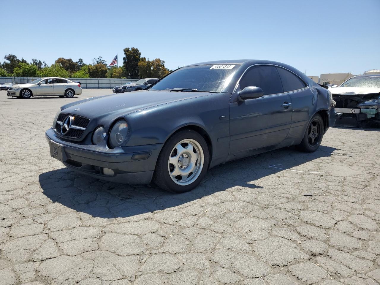 1998 Mercedes-Benz CLK 320/430, VIN WDBLJ65G8WF021251 — Rear end