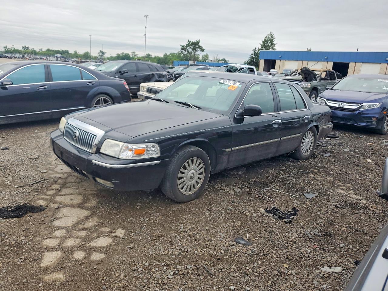 2008 Mercury Grand Marquis LS, VIN 2MEFM75V38X619263 — Rear end