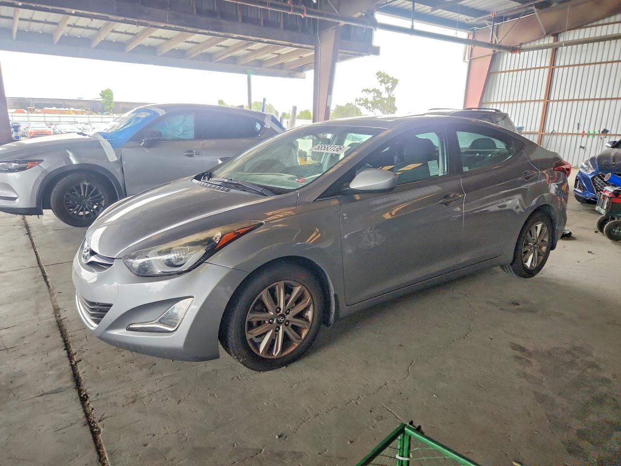 2015 Hyundai Elantra SE, VIN 5NPDH4AE9FH634432 — Front end