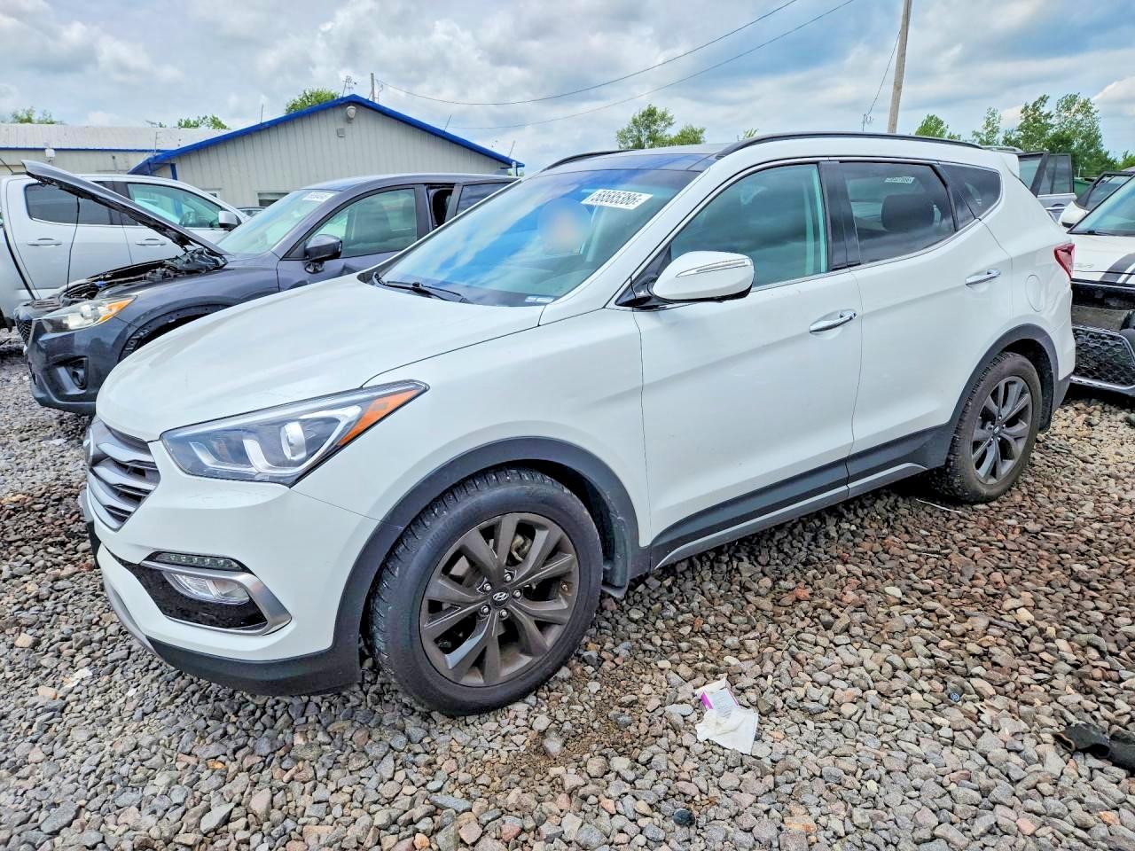 2017 Hyundai Santa Fe Ultimate, VIN 5XYZWDLA3HG427132 — Rear end