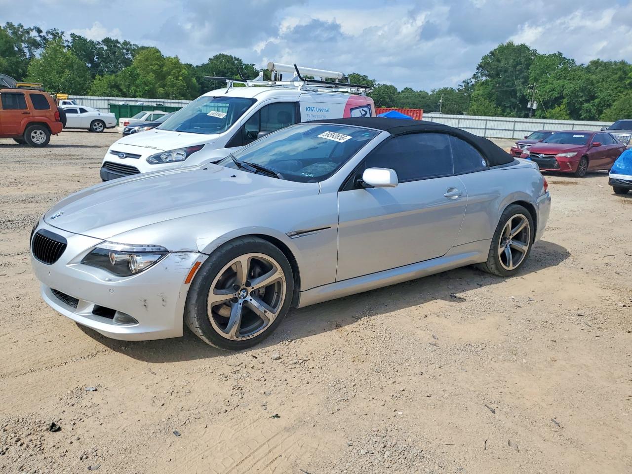 2010 BMW 6 Series 650i, VIN WBAEB5C54AC224650 — Бок
