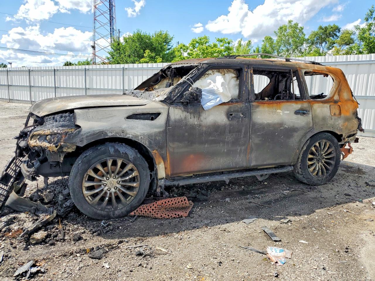 2017 Infiniti QX80, VIN JN8AZ2NE2H9153355 — Burn