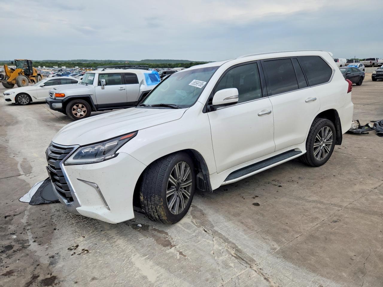 2017 Lexus LX 570, VIN JTJHY7AX4H4231730 — Front end