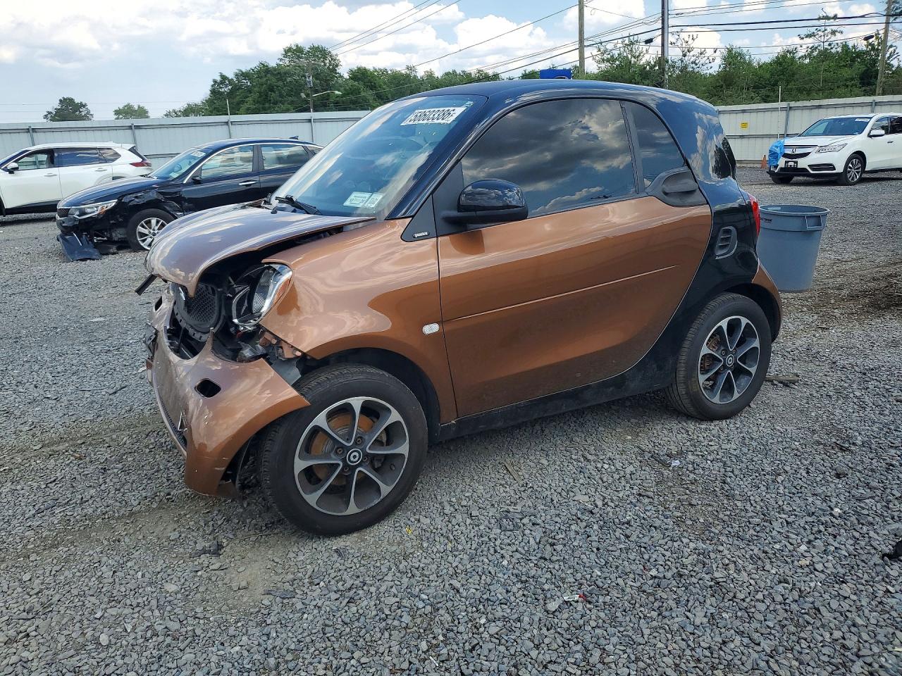 2016 Smart fortwo Passion, VIN WMEFJ5DA2GK053841 — Front end