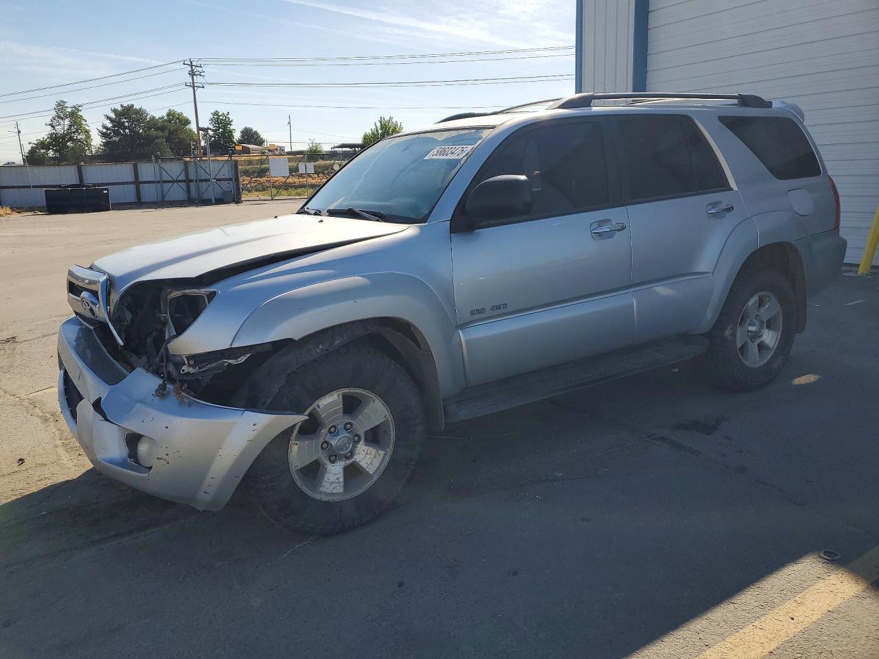 2006 Toyota 4Runner SR5, VIN JTEBT14R860062541 — Front end