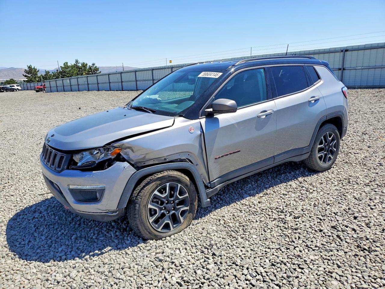 2019 Jeep Compass Trailhawk, VIN 3C4NJDDB6KT786351 — Бок