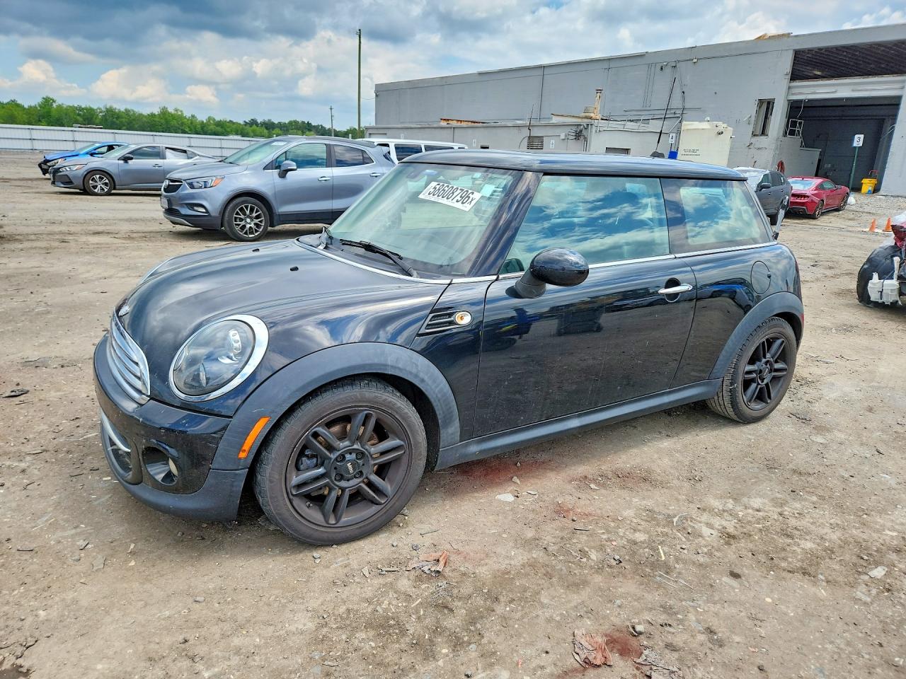 2013 MINI Hardtop, VIN WMWSU3C54DT374988 — Зад