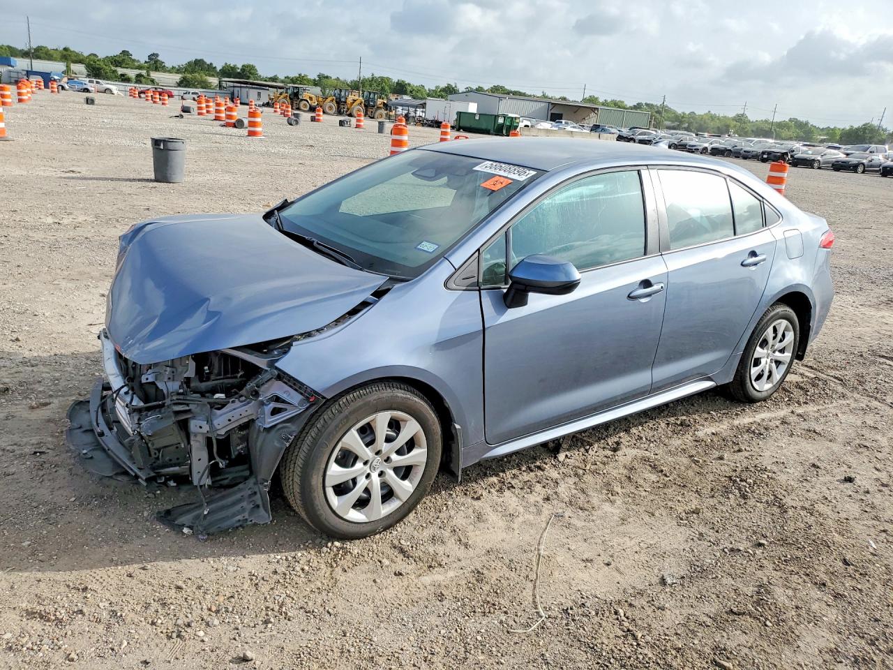 2025 Toyota Corolla LE, VIN 5YFB4MDE4SP359502 — Front end