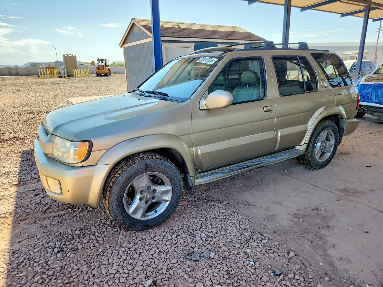2003 Infiniti QX4 Luxury, VIN JNRDR09YX3W305944 — Rear end