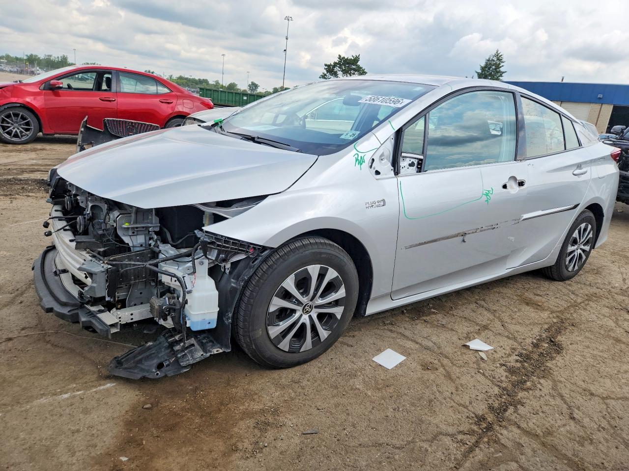 2020 Toyota Prius LE, VIN JTDKARFP4L3143308 — Front end