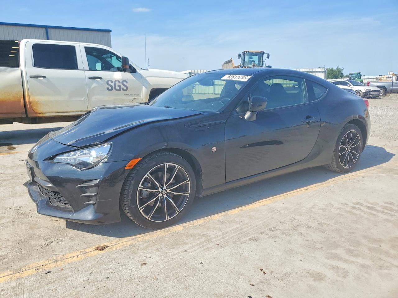 2020 Toyota 86, VIN JF1ZNAA12L9751340 — Front end