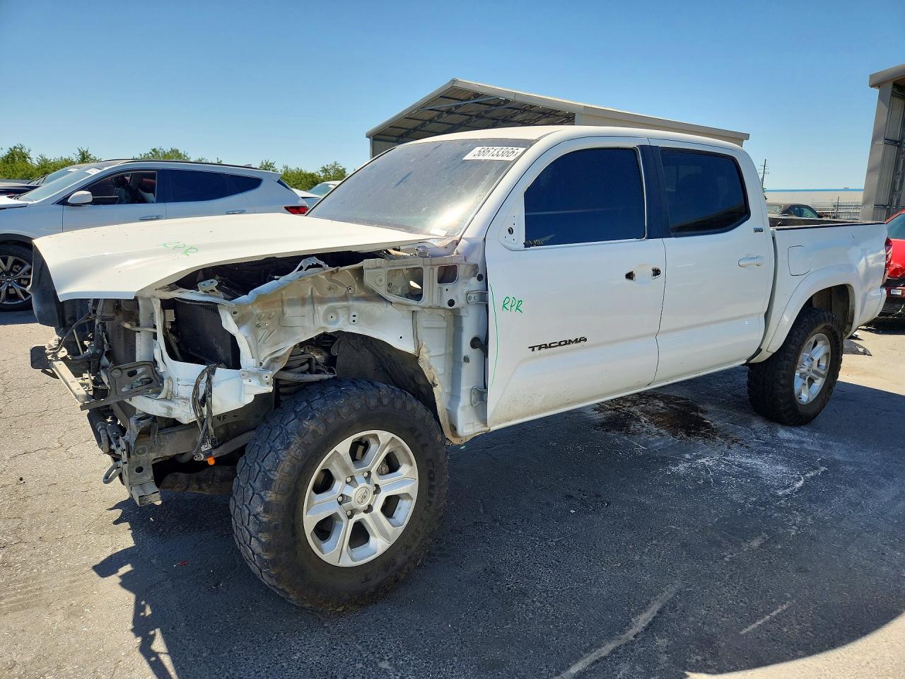 2021 Toyota Tacoma TRD Sport, VIN 3TMCZ5AN0MM412142 — Front end