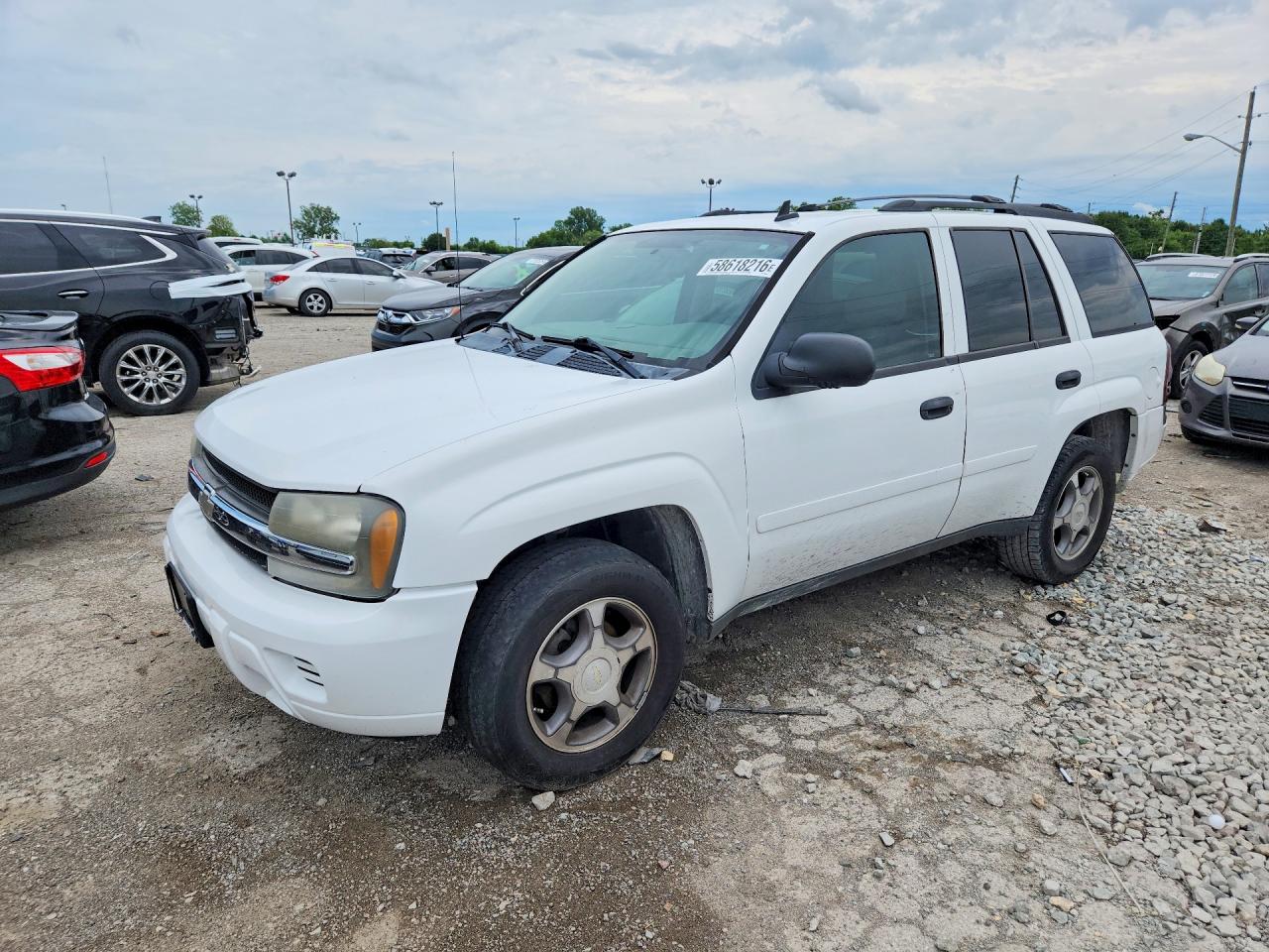 2007 Chevrolet TrailBlazer LS, VIN 1GNDS13S672287056 — Front end
