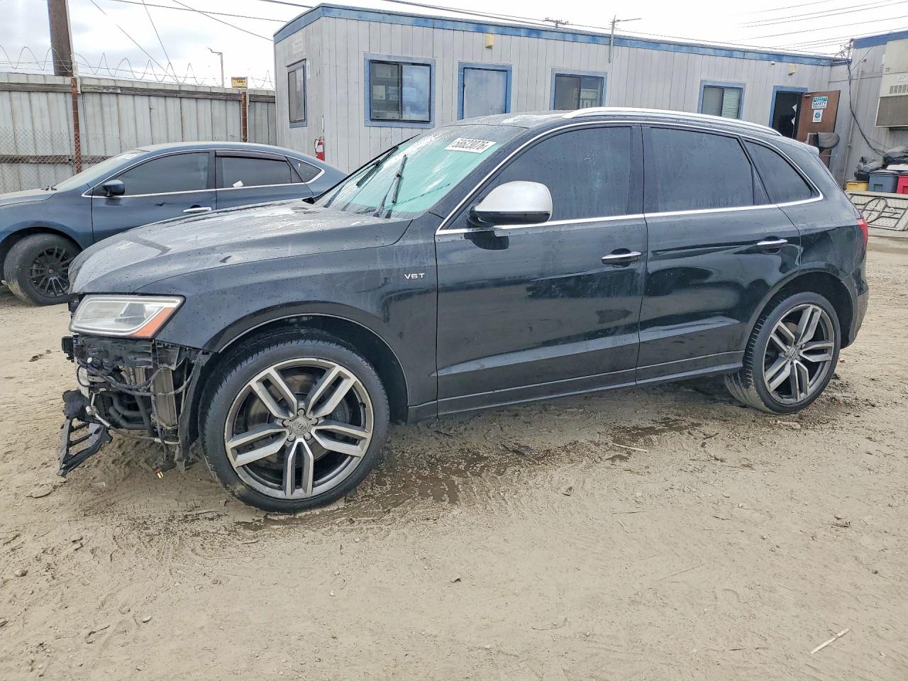 2016 Audi SQ5 Premium Plus, VIN WA1CCAFP4GA089665 — Перед