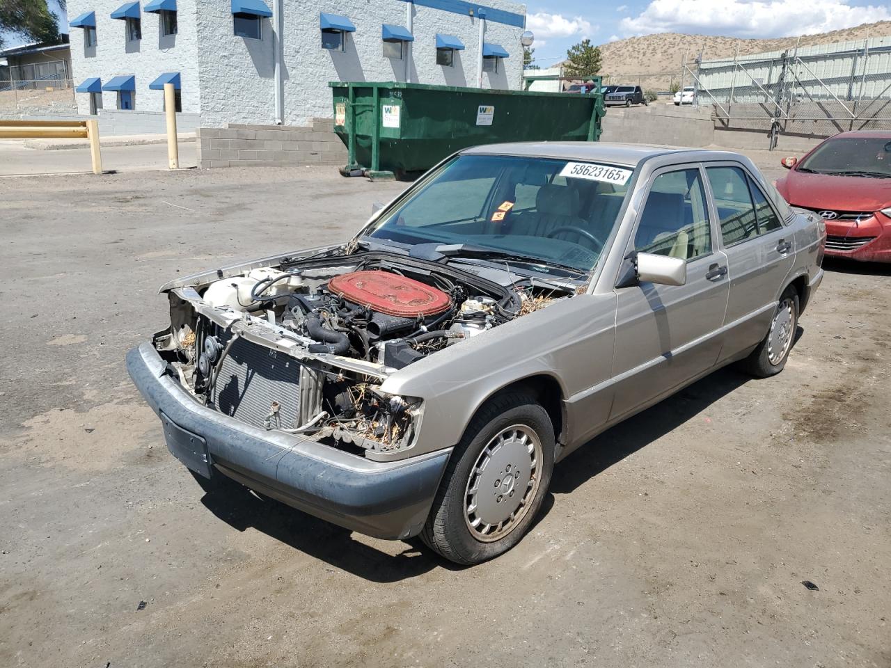 1993 Mercedes-Benz 190 E, VIN WDBDA28D1PG089658 — Front end