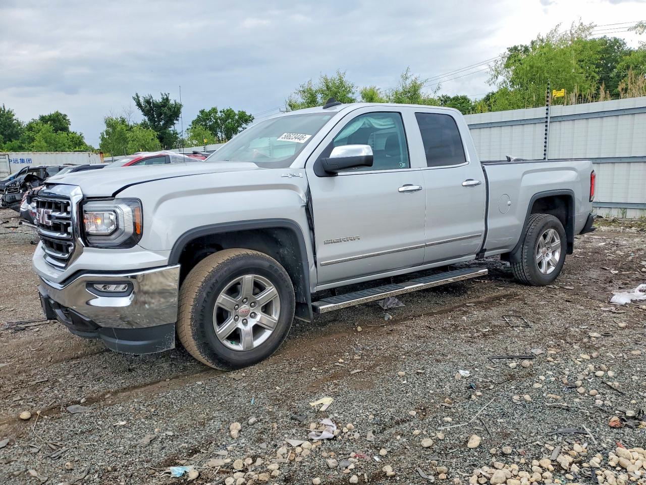 2018 GMC Sierra 1500 SLT, VIN 1GTV2NEC2JZ330901 — Front end