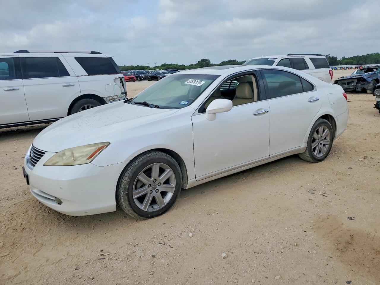 2009 Lexus ES 330, VIN JTHBJ46GX92304552 — Перед