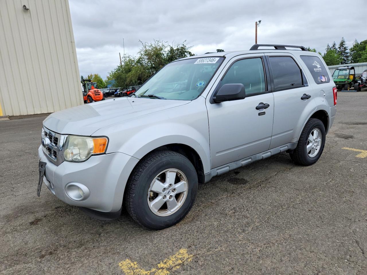 2009 Ford Escape XLT, VIN 1FMCU93G99KC46296 — Перед