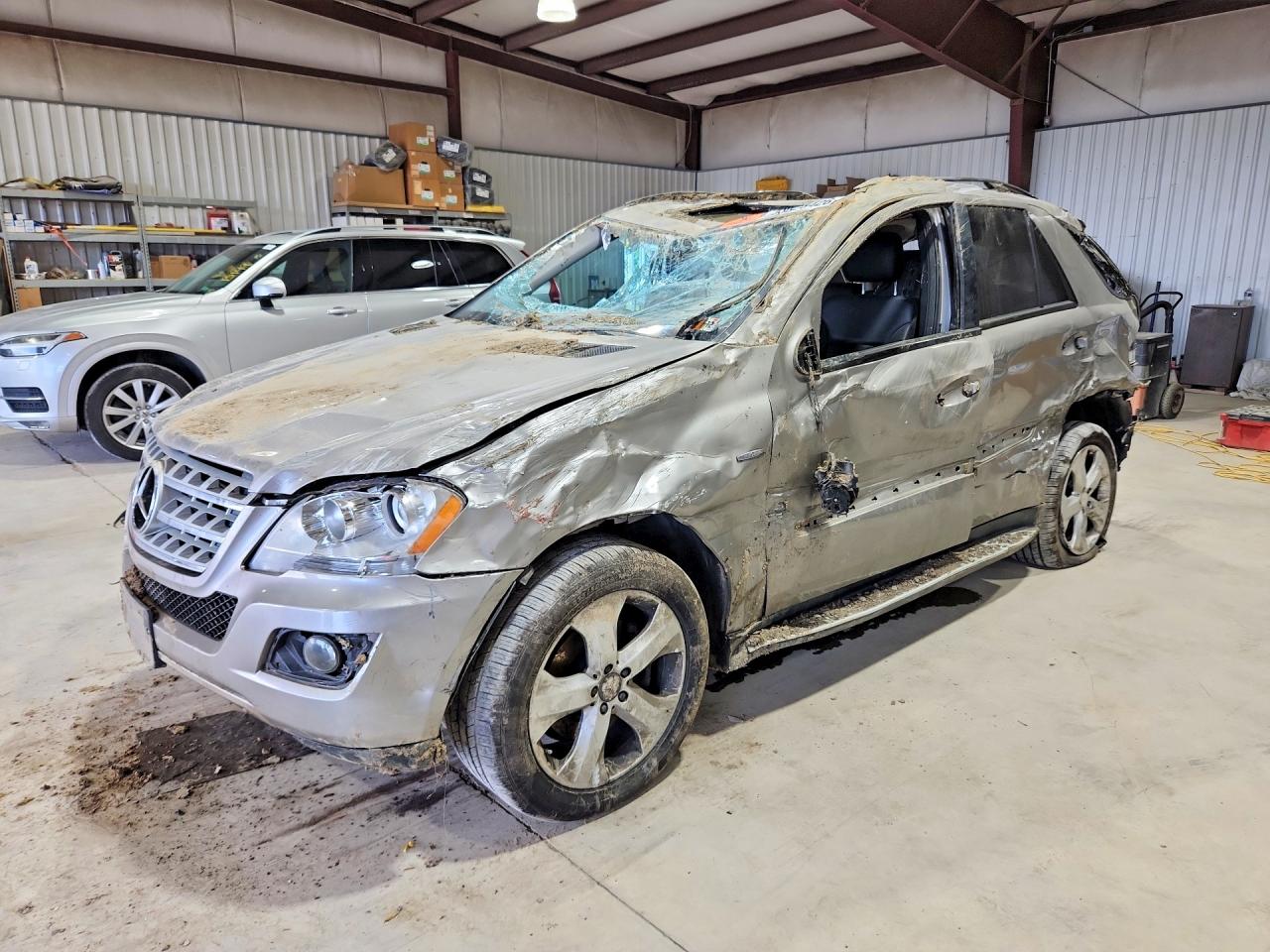 2009 Mercedes-Benz M 320, VIN 4JGBB25E39A517184 — Rollover